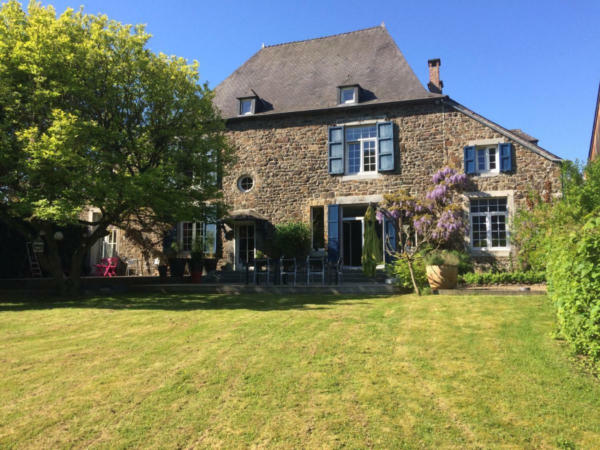 Maison De Vacances, Gite "Le Vieux Logis" A Profondeville Exterior photo